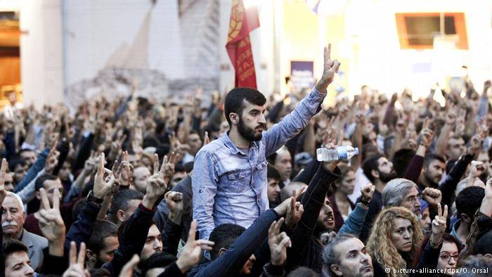 المعارضة التركية تكثف حملتها ضد أردوغان بعد اعتداء أنقرة