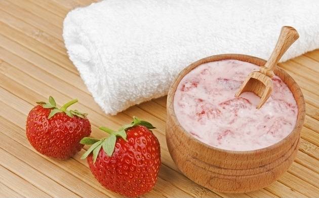 ماسكات طبيعية للعناية بالبشرة الحساسة