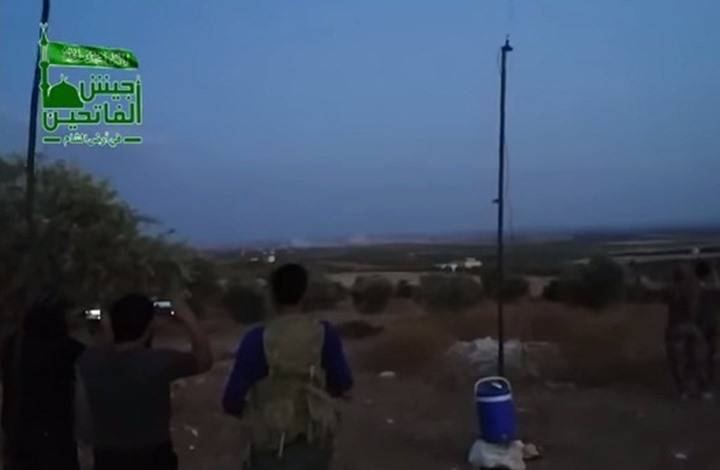 شاهد كيف يحرق الروس السوريين بالقنابل العنقودية (فيديو)