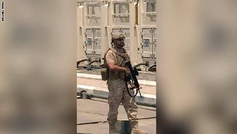 صور لنجل ولي عهد أبوظبي أثناء مشاركته مع قوات التحالف باليمن