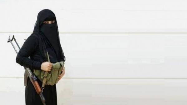 تعرّف على “أم أويس” و “أم الرباب” .. نساء داعش السعوديات