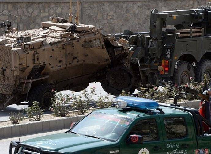 هجوم انتحاري يستهدف موكباً للقوات الأجنبية في كابول