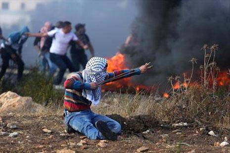 فلسطين تقاوم بالسّكاكين.. فهل يعود زمن "العمليات الاستشهادية"؟