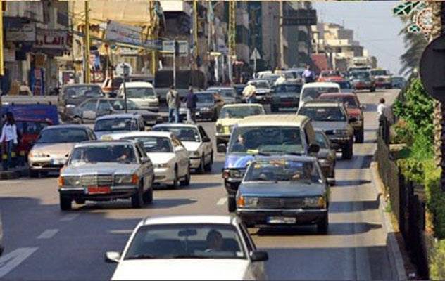سيارات تجوب البداوي وتدعو إلى المشاركة غدا باعتصام رفضا للتدخل الروسي في سوريا