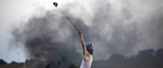 الأراضي الفلسطينية المحتلة تشتعل بمواجهات مع الجيش الإسرائيلي في "جمعة الثورة"
