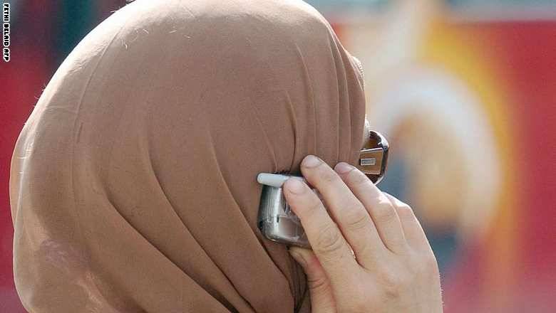 ماذا قال وزير عن الحجاب ليثير جدلا واسعا في تونس؟