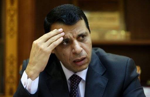 كيف إنكشف محمد دحلان بأنه عميل كبير؟
