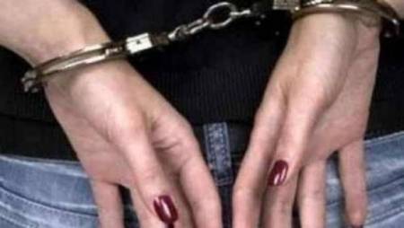 القاء القبض على نساء ... إعتدين على سائق تاكسي ... والسبب