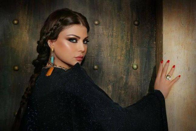 فوز هيفاء وهبي كأفضل ممثلة جماهيرية في استفتاء لرمضان 2015 يكرّس نجاحها العربي