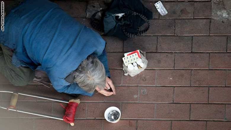 بفضل انتحاله صفة لاجئ سوري.. متسوّل جزائري يجني مئات الآلاف من الدولارات