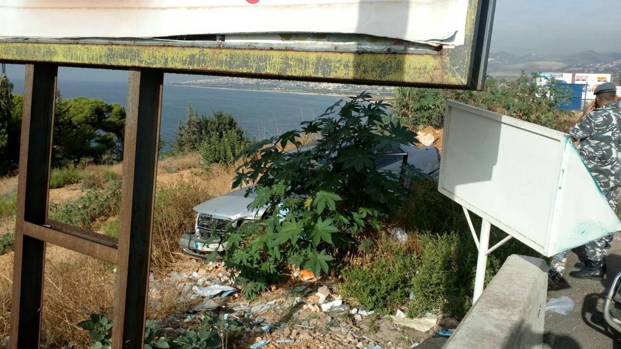 بالصور.. حادث سير مروع على أوتوستراد صيدا