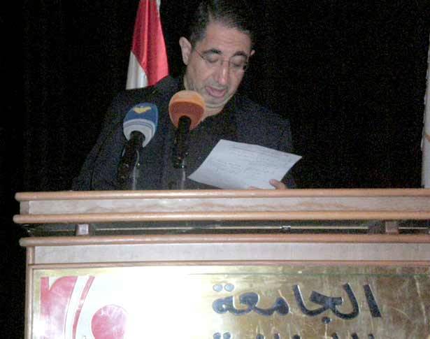 ندوة عن واقع البحث العلمي «في اللبنانيّة»
الحاج حسن : لعقد اتفاقات دوليّة
تؤمّن فرص العمل للخريجين