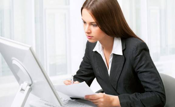 هل تعلم ان كل ساعة جلوس تقلل من عمرك 22 دقيقة؟