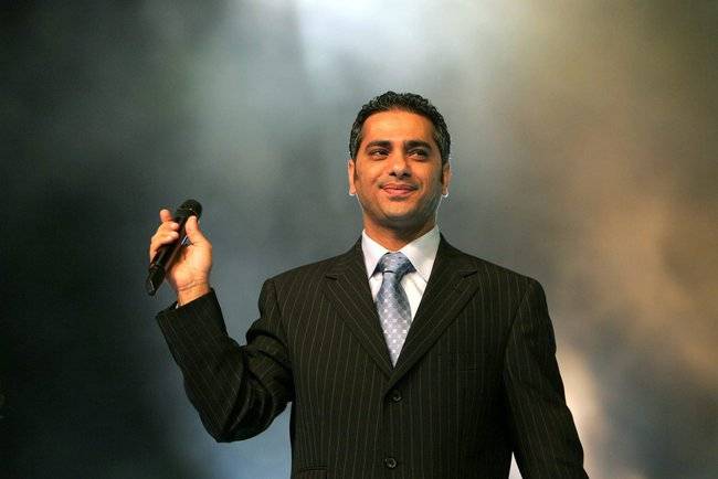 “بالفيديو”: فضل شاكر يغنّي “قدساه” . . .