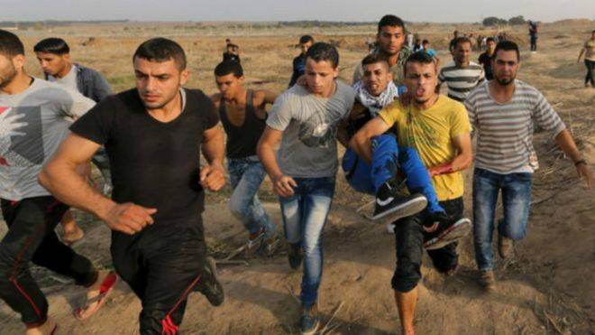 إصابة 65 شخصا في مناطق التماس بين غزة وإسرائيل