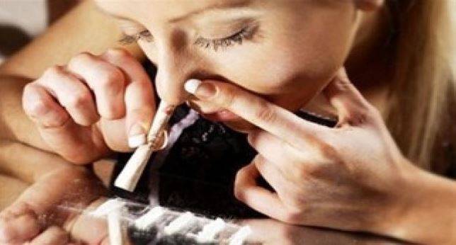 هربت.. إلى "الحشيشة" و"البلاي بوي"