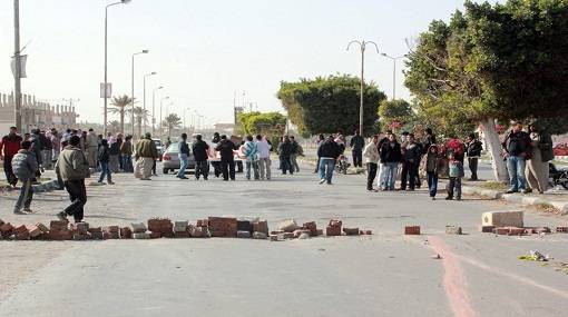 قطع الطريق العام بين شحيم وداريا وعانوت