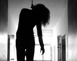 عروس تنتحر شنقاً... والسبب؟
