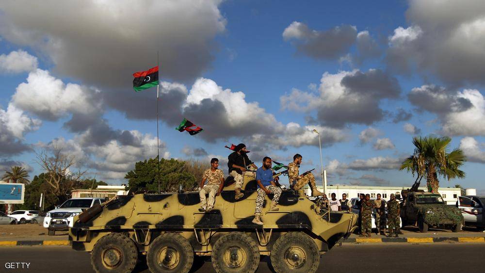 الجيش الليبي يدمر مخازن أسلحة لداعش ببنغازي