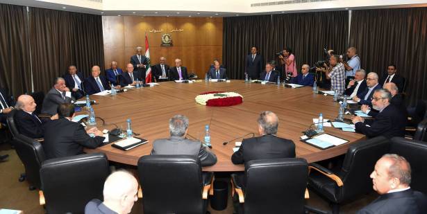 لا احد من القوى السياسية قبل بانتخاب رئيس من الشعب!