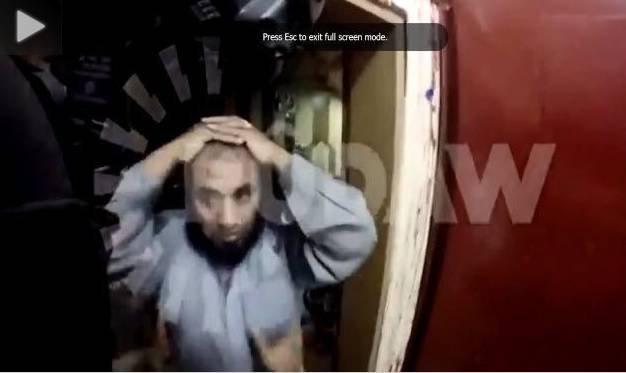 بالفيديو.. ابرز قيادات "داعش" الذين نقلتهم أميركا بعملية الحويجة