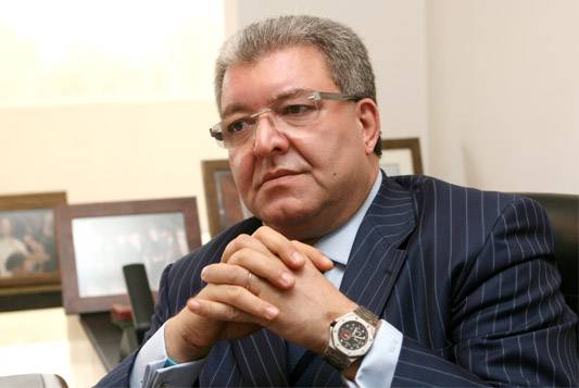 ما علاقة المشنوق بالأمير السعودي الموقوف؟