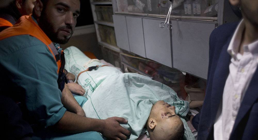 قوات الإحتلال تقتحم مستشفى المقاصد بحثاً عن المصابين الفلسطينيين