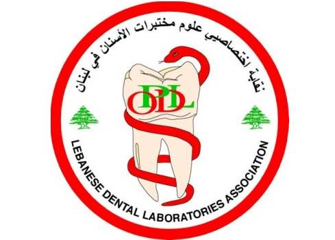 معلوف أطلق كتيّب عن صحّة الفم والأسنان