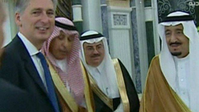 فيليب هاموند وزير الخارجية البريطانية يزور السعودية وسط توتر العلاقات الثنائية