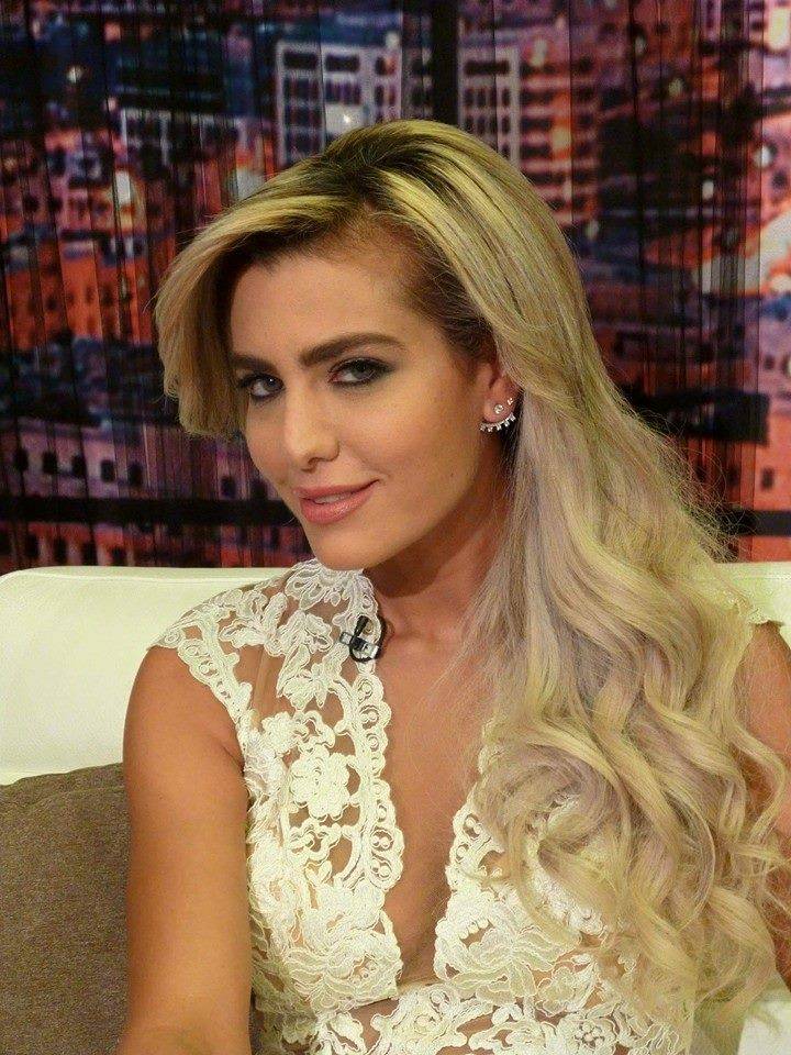 جويل حاتم في رسالة مؤثرة: دعوت طليقي إلى..