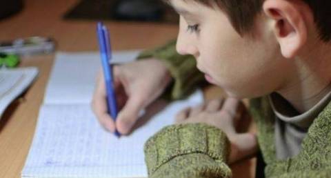 التركيز يؤذي صحة التلميذ!