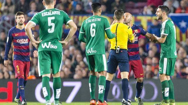 الاتحاد الأسباني يكتفي بحرمان ماسكيرانو مباراتين