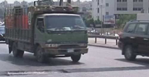 بالفيديو:  حفرة تصطاد” السيارات في 20 دقيقة!
