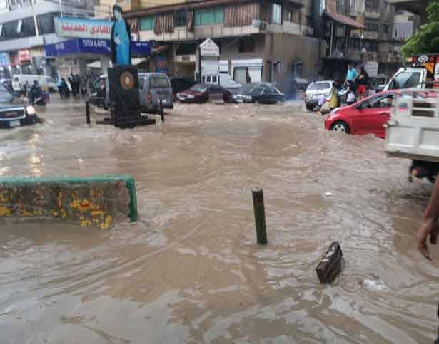 بيروت وضواحيها «تسبح» بالسيول والنفايات