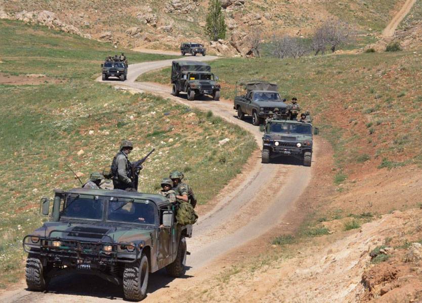 الجيش في مواجهة الارهابيين في عرسال