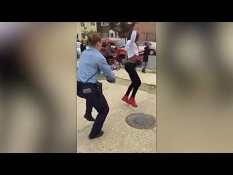 شجار عنيف في واشنطن أوقفته شرطية بالرقص فيديو