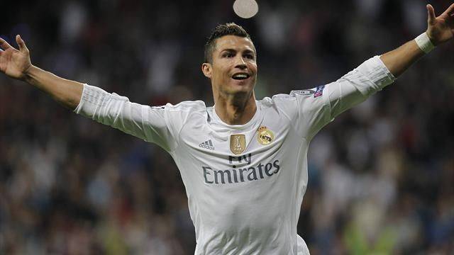 رونالدو يحطم 3 أرقام قياسية بهدفٍ واحد!
