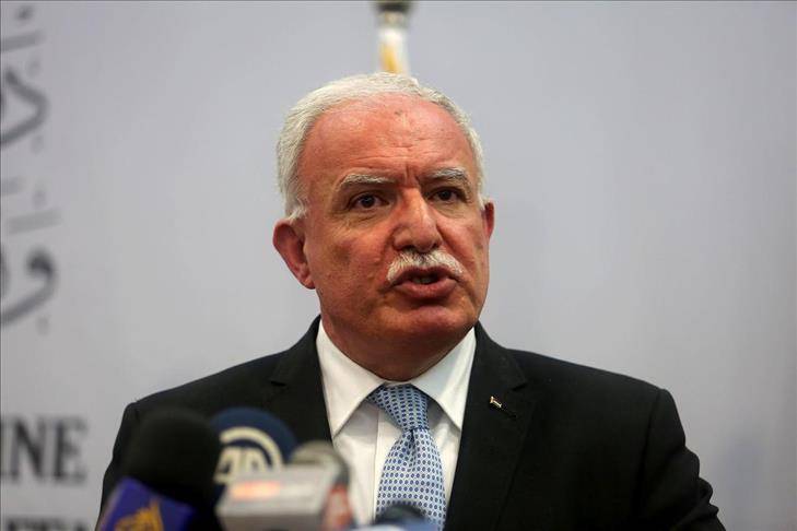 وزير الخارجية الفلسطيني يسلم "الجائية الدولية" مذكرة حول جرائم اسرائيل
