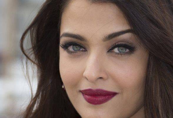 أيشواريا راي تحتفل بعيد ميلادها الـ42