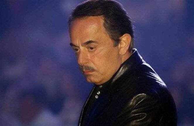 ملحم بركات يبكي ويفكّر بالرحيل