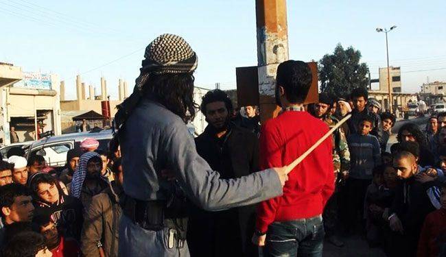 حكم “داعشي” بـ 400 ألف جَلدَة على 3 أشقاء بتهمة “جريمة شرف” في سوريا !