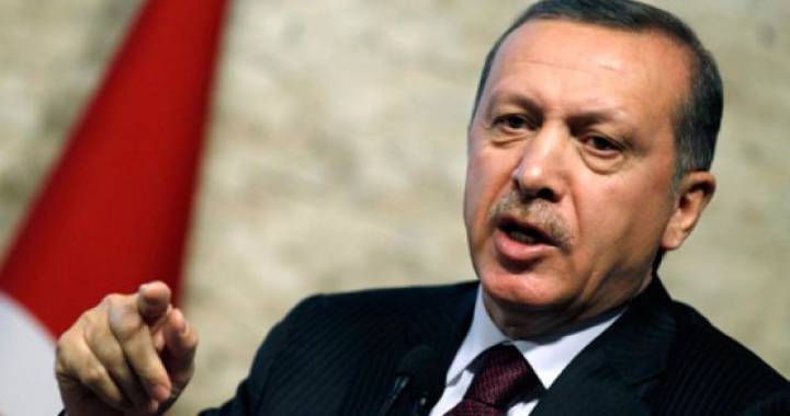 أردوغان دعا العالم أجمع لإحترام تصويت الأتراك لصالح الاستقرار