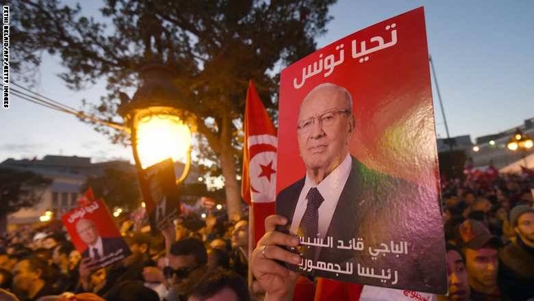 أجواء مشحونة داخل حزب نداء تونس تصل إلى التشابك بالأيادي وجلب البلطجية