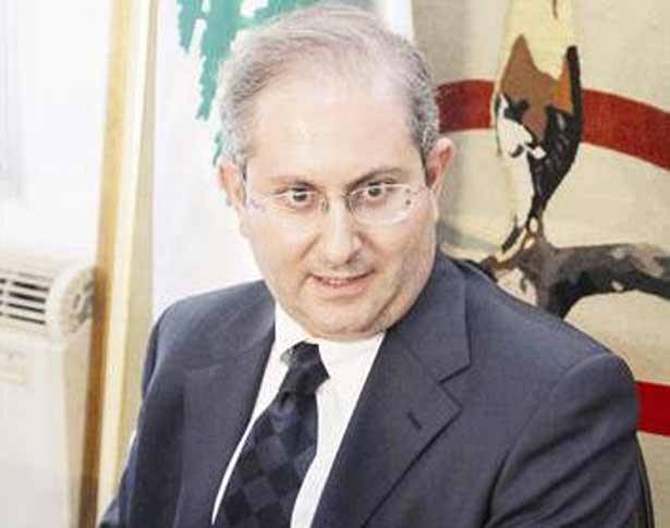 الحملة الموجّهة ضّده بسبب تصاريحه أصبحت وراءه.... نوصف الأوضاع
شمّاس لـ«الديار»: لا مجال لعودة الانتعاش في غياب الاستقرار
السياسي والمؤسساتي.. ونحن مُتجهون نحو وضعيّة إنهياريّة إفلاسيّة