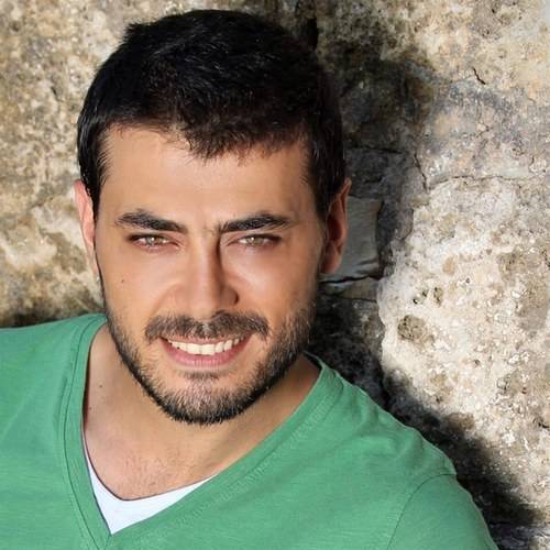 جان دكاش يترك الرهبنة