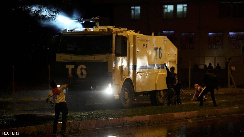 أردوغان يدشن "فوزه" بالاعتقالات والغارات