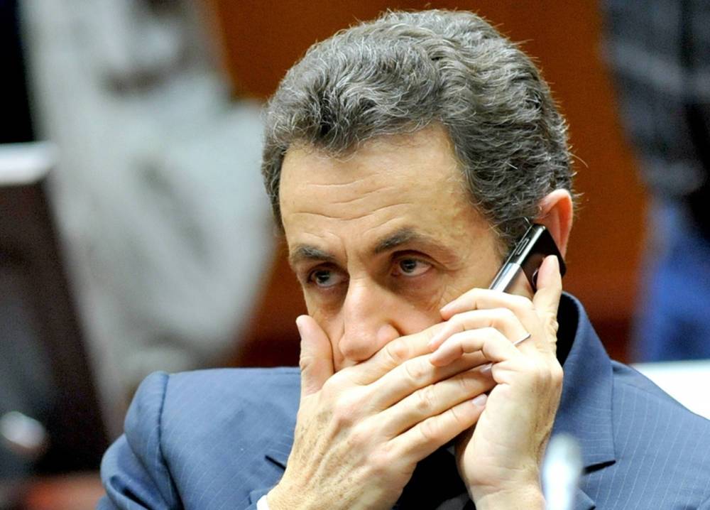 ساركوزي "غاضب" بسبب تعقب سجلات هاتفه في قضية تهريب كوكايين