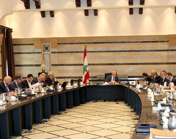 لا صيغة قانونية لصرف الرواتب خارج اطار مجلس الوزراء
