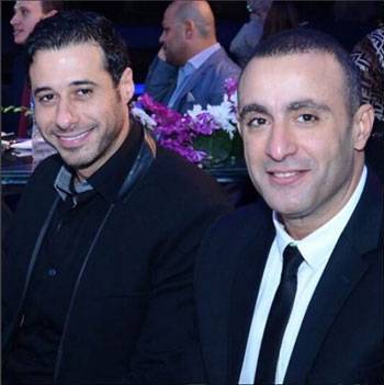 ما هو السر الذي يجمع أحمد السعدني بأحمد السقا منذ الولادة؟