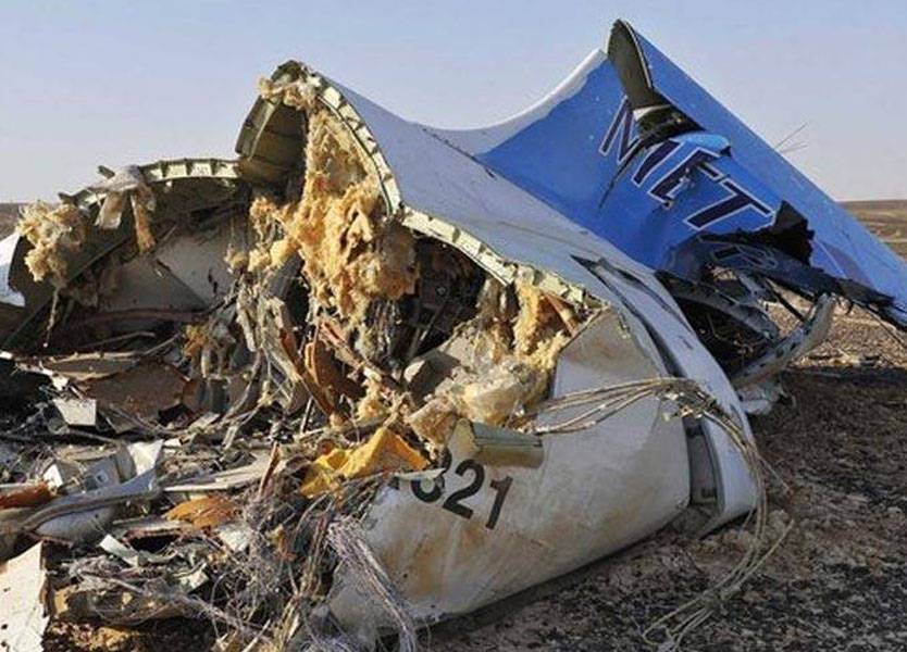 الطائرة الروسية المنكوبة ربما أسقطت "بعبوة ناسفة"